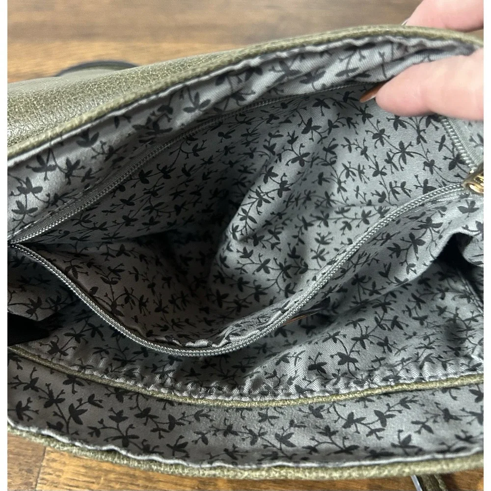 Moda Luxe‎ Fold over Women's Green Faux Leather Crossbody Purse Adjustable Strap